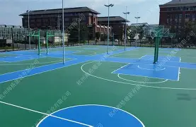 球场上的篮球决斗成为体育界一大亮点对吗