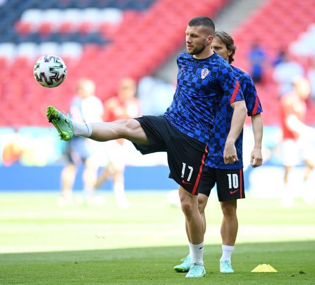 克罗地亚vs捷克出场阵容